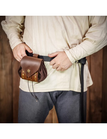 Out sur un sac de taille médiéval...