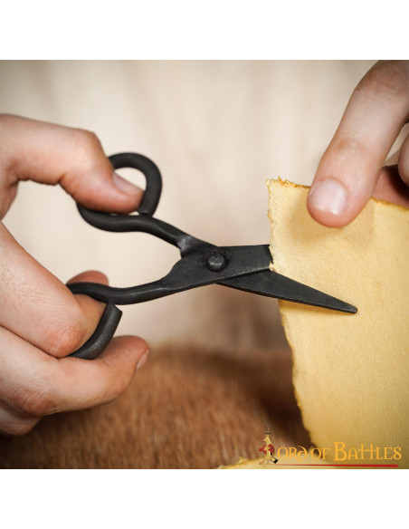 Ciseaux médiévaux fonctionnels en fer...