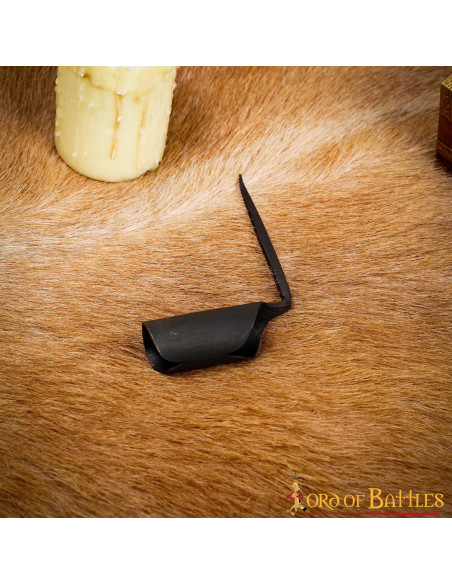 Bougeoir médiéval en fer forgé à la main