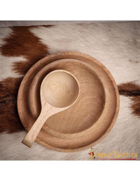 Cuillère en bois médiévale, faite à...