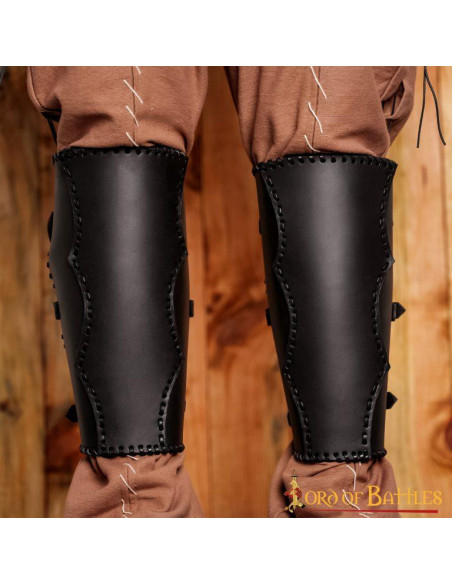 Grèves médiévales en cuir avec...