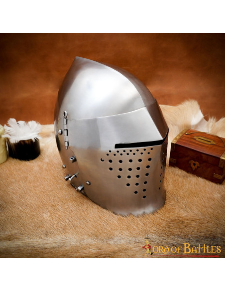 Basinette médiévale avec visière, fin...