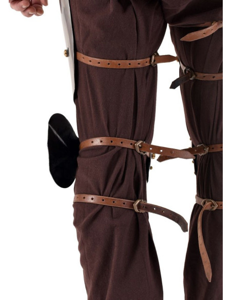 Armure médiévale pour les jambes et...
