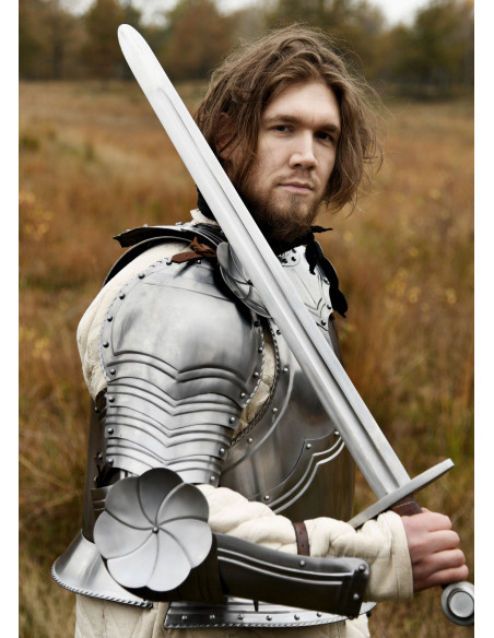 Paire de brassards gothiques...