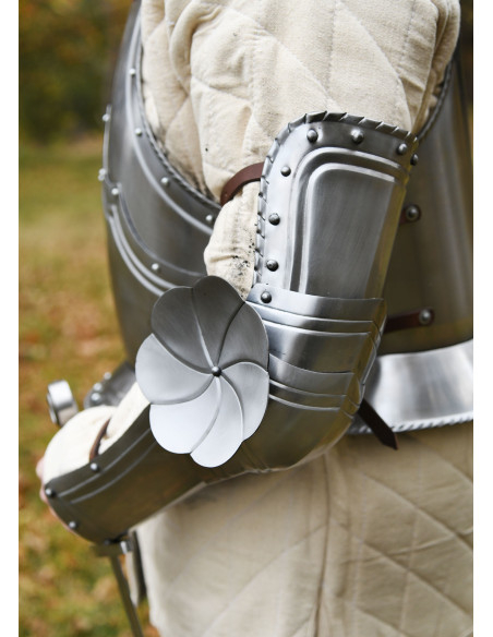 Paire de brassards gothiques...