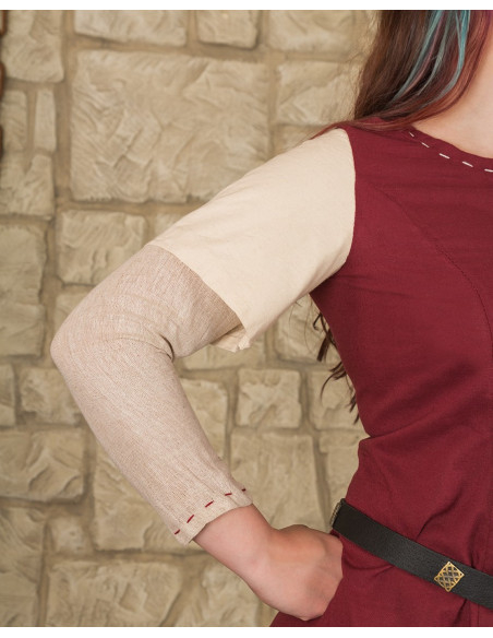 Robe médiévale pour femme modèle...