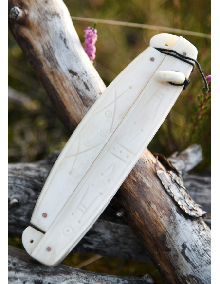 Peigne médiéval en os (12 cm.)