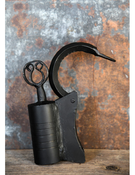 Cadenas médiéval en fer forgé (11x4 cm.)