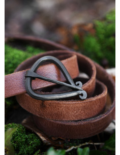 Boucle médiévale en fer forgé (6,5 cm.) 2