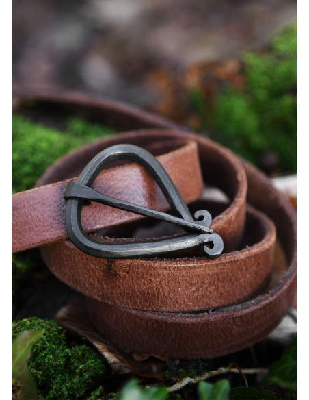 Boucle médiévale en fer forgé (6,5 cm.)