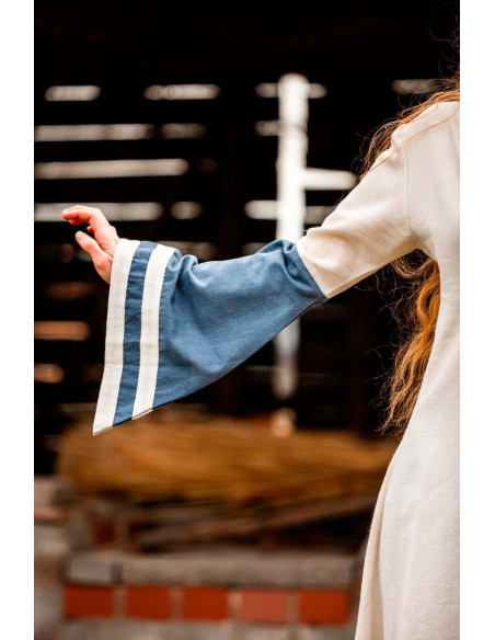 Robe médiévale modèle Dorothea,...