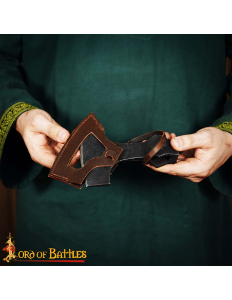 Hache viking en acier avec étui en...