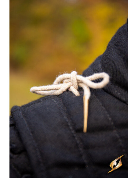 Gambison chevaleresque médiéval en noir