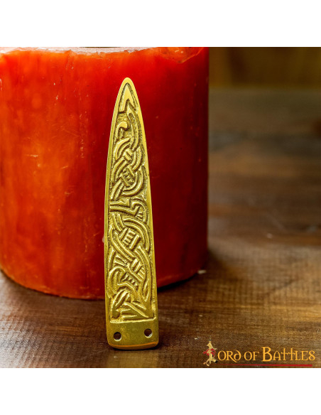 Embout de ceinture à nœuds celtiques...