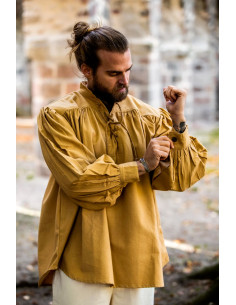 Chemise médiévale à col haut et lacets, marron clair
