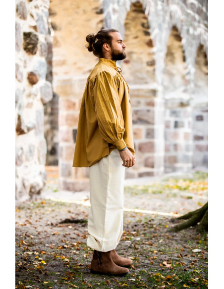 Chemise médiévale à col haut et...
