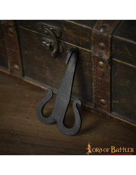 Boucle à crochet médiévale en fer...