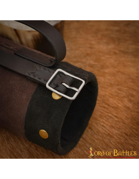 Boucle médiévale en acier pour petits...