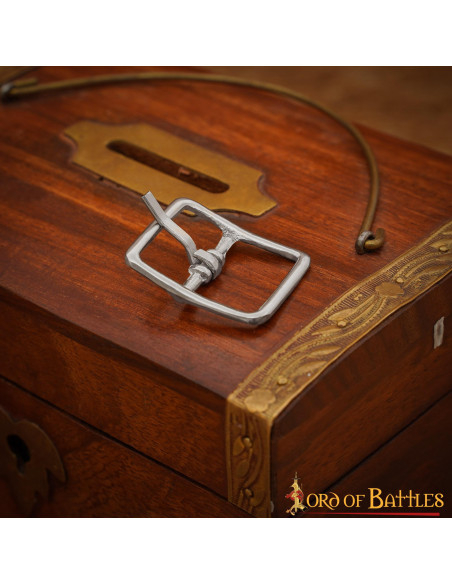 Boucle médiévale en acier pour petits...