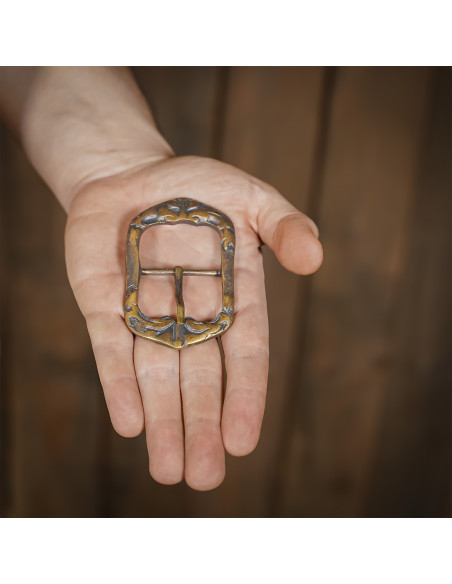 Boucle médiévale au design fantaisie...