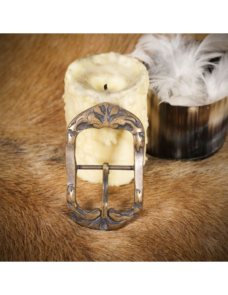 Boucle médiévale au design fantaisie...