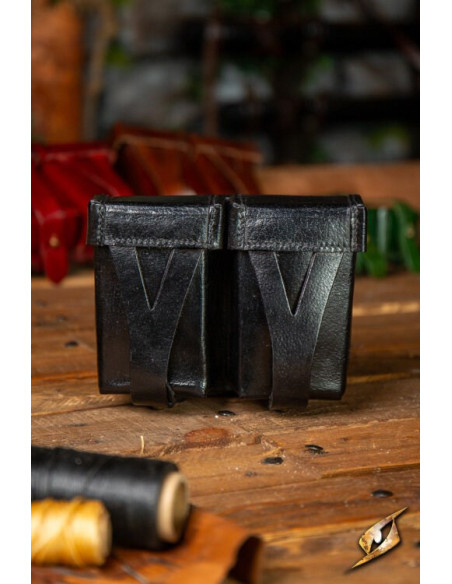 Sac ceinture médiéval en cuir rigide...