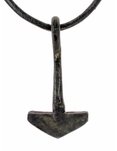 Pendentif Marteau de Thor en fer par...