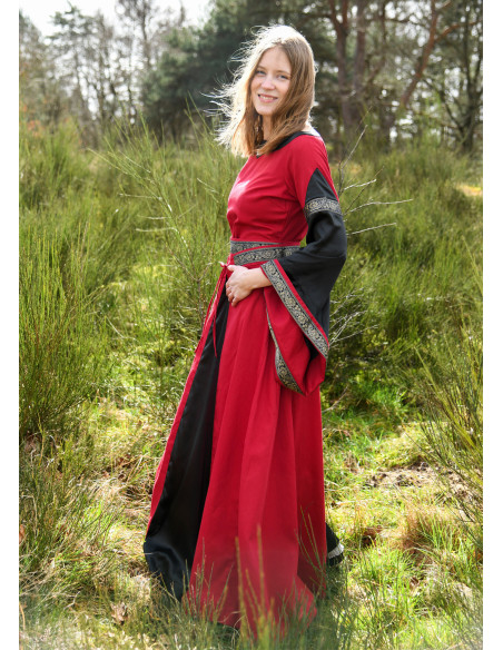 Robe médiévale du noble modèle...