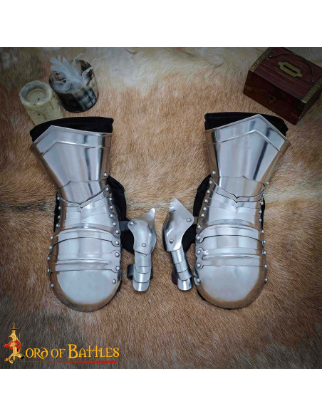 Gantelets médiévaux en acier modèle...