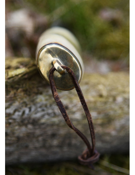 Couteau à manche en os et lame damas...