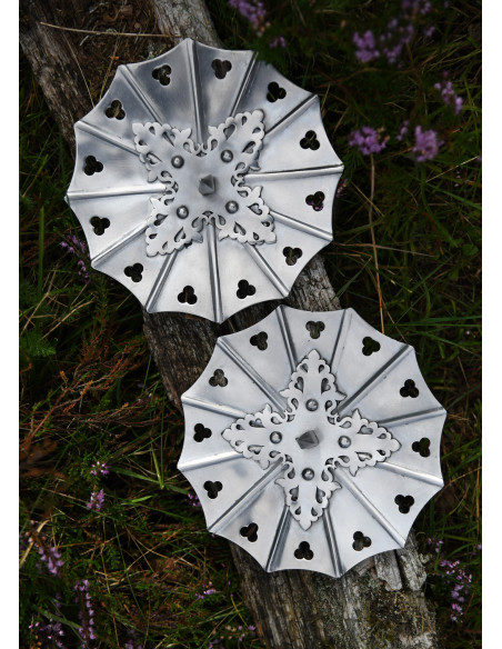 Paire de Besagues gothiques en acier,...