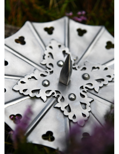 Paire de Besagues gothiques en acier,...