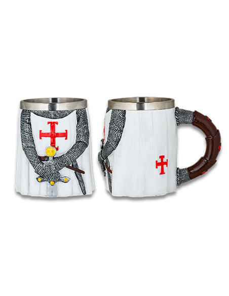 Tasse de chevalier templier avec épée...