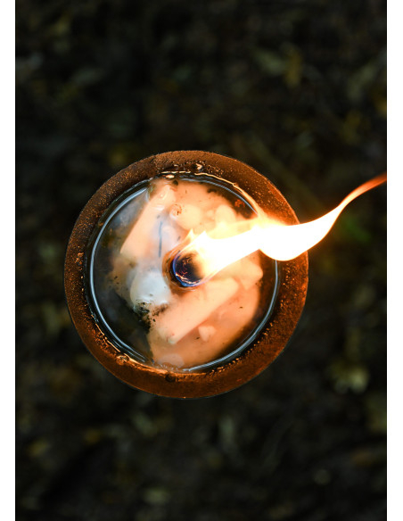 Lampe à huile Osbert en fer forgé...