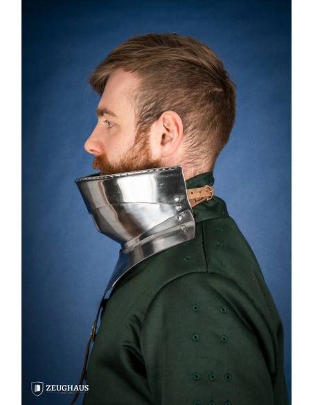 Gorgerin médiéval articulé en acier...