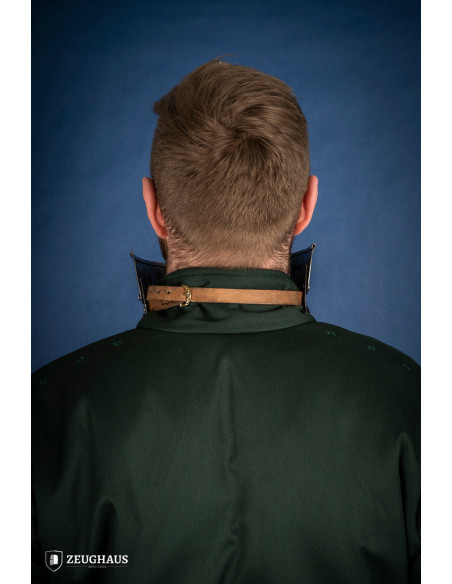 Gorgerin médiéval articulé en acier...