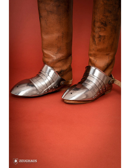 Escarpins segmentés médiévaux en...