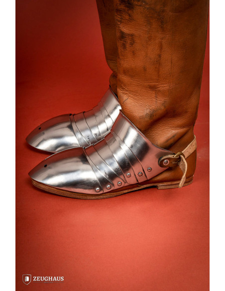 Escarpins segmentés médiévaux en...