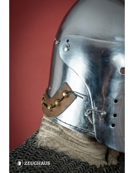 Bassin médiéval avec visière pleine,...