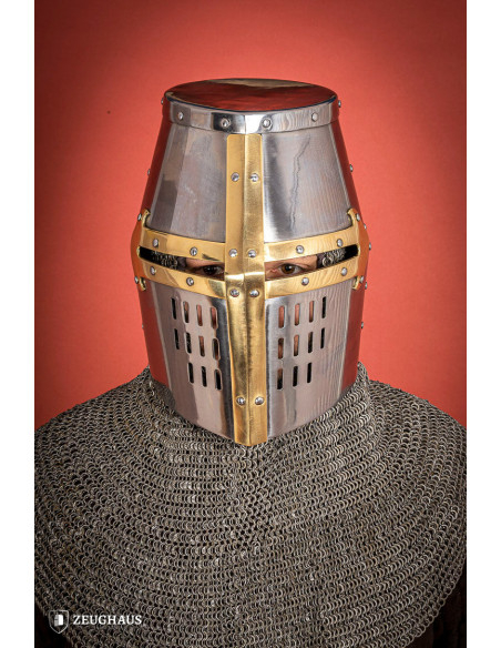 Grand Heaume des Croisés, croix en... Grand Heaume des Croisés, croix en...