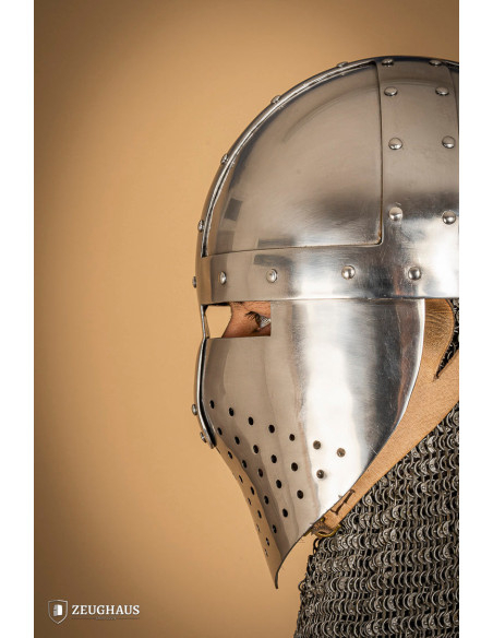 Casque Spangenhelm avec visière (2 mm.)