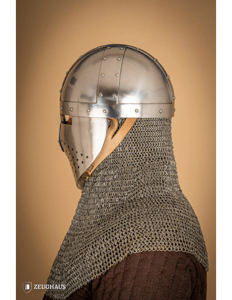 Casque Spangenhelm avec visière (2 mm.)