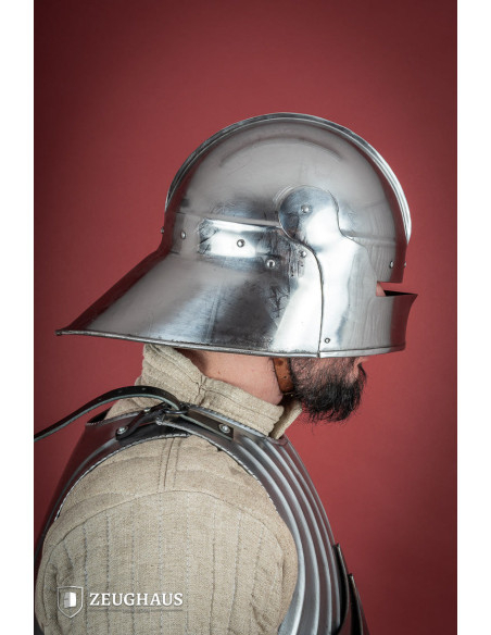 Casque d'infanterie Sallet, finition... Casque d'infanterie Sallet, finition...