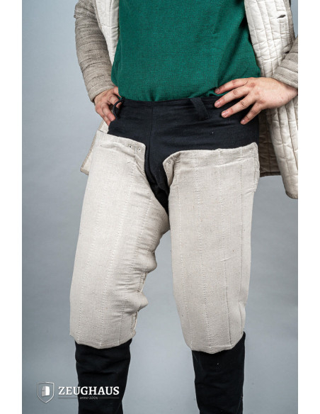 Pieds médiévaux rembourrés en coton,...