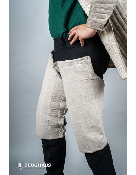 Pieds médiévaux rembourrés en coton,...