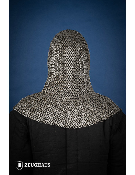 Anneau riveté en cotte de mailles...