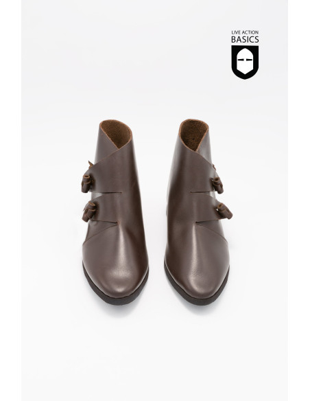 Chaussures médiévales avec fermeture...