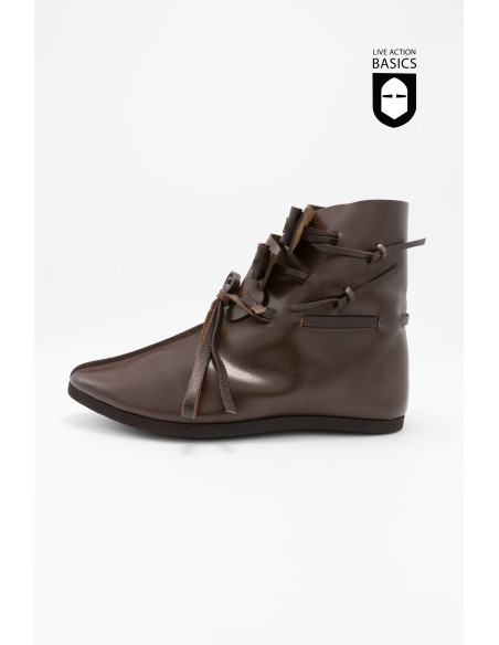 Bottes hautes médiévales avec...