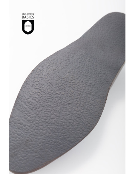 Bottes hautes médiévales avec...