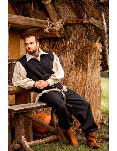 Gilet médiéval tricoté à la main...